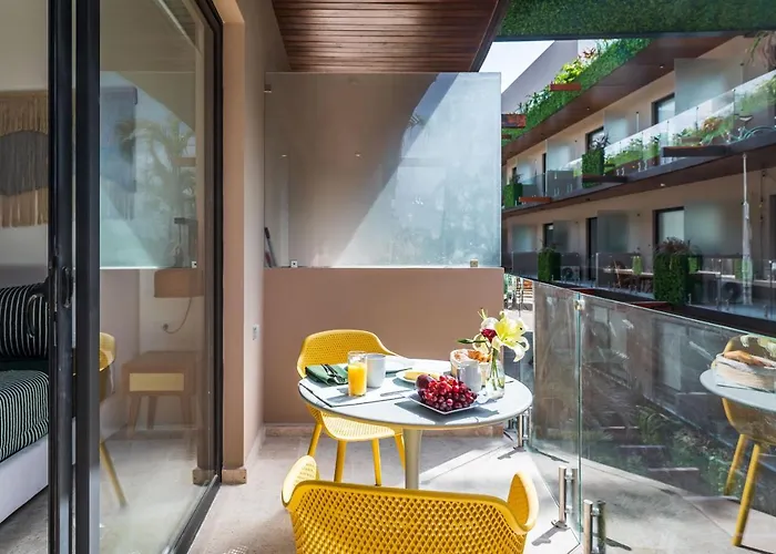 Apartment At Menesse
