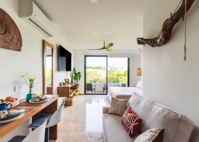At Menesse Tulum